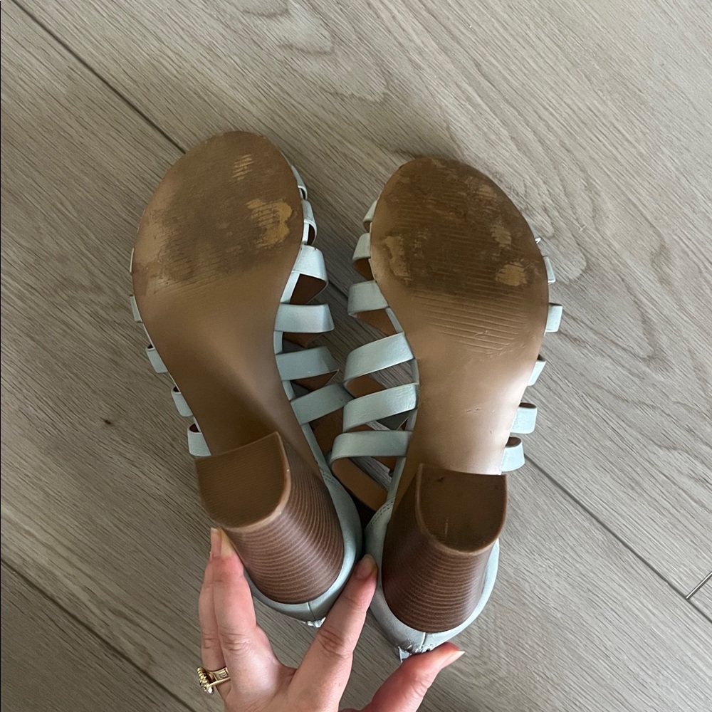 XOXO Pale Blue Crisscross Heeled Sandals Size 7 - Picture 10 of 11